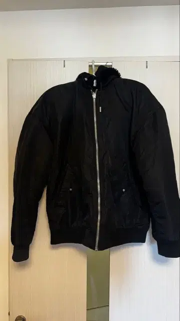 블랙 플라이트 자켓 (MA-1 스타일) 가을/겨울 다운