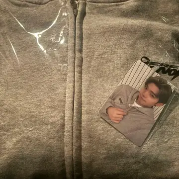 ZEROBASONE zb1 here&now 후드티 김태래