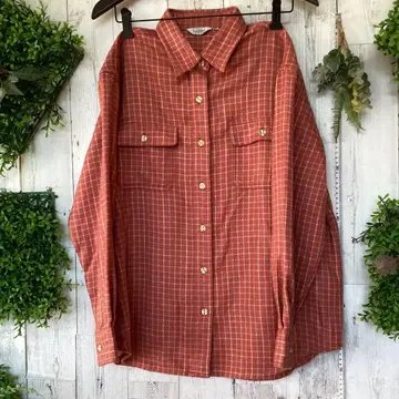 평평하게 놓았을 때 가슴 너비 56