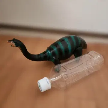 공룡 모델 그린과 블랙 스트라이프