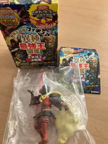 이종 최강왕 도감 피규어 천계 정상결전 컬러 손오공