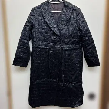 블랙 퀼팅 롱 코트