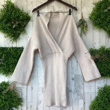 평평하게 놓음 가슴 너비 57 허리 34