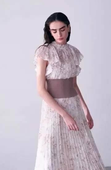 SNIDEL 플라워 프린트 프릴 소매 맥시 드레스