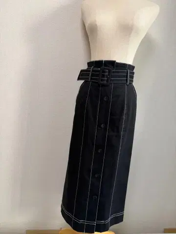 Diagram 타이트 스커트 버튼 포함 벨트 포함