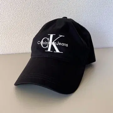 [ 정국 착용 ] Calvin Klein Jeans 캡 CK 로고 자수