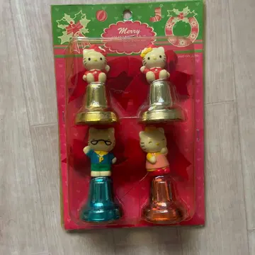 헬로키티 크리스마스 벨 장식