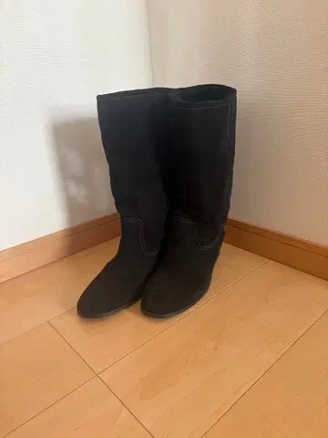 [ 긴자 카네마츠 ] 블랙 스웨이드 부츠 25.5cm