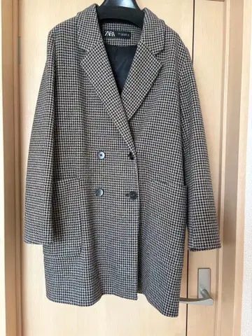 ZARA 더블 체스터 코트 브라운 계열 하운드투스 체크 무늬 사이즈 M