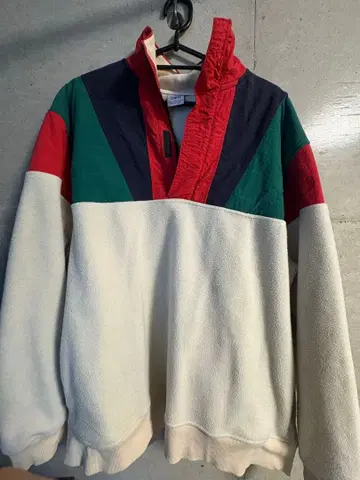 ZARA 하프 지퍼 상의