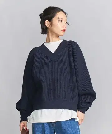 뷰티앤유스 V넥 아제니트 풀오버 워셔블