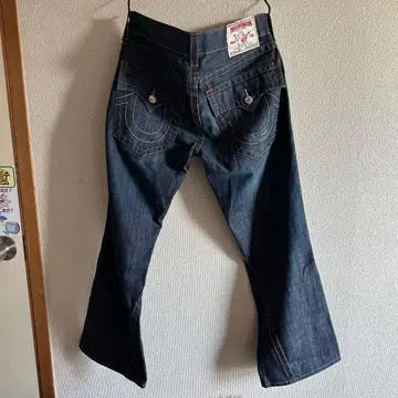 TRUE RELIGION JOEY 32 x 33 플레어