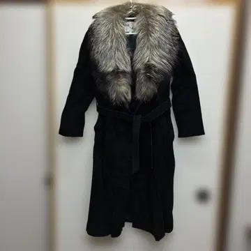 퍼 카라 부착 가죽 롱 코트