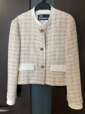새상품급 ZARA 노카라 트위드 자켓 크림색