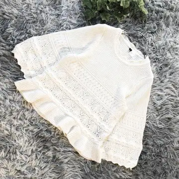 화이트 [ XS ] 프릴 레이스 편직 니트 스캘럽 넥 벨 슬리브 긴팔