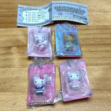 산리오 헬로키티 패키지 미니어처 컬렉션 4종