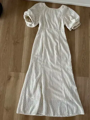 nairo 퍼프 슬리브 미디 드레스 M