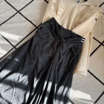 보더즈 그레이 스트라이프 허리