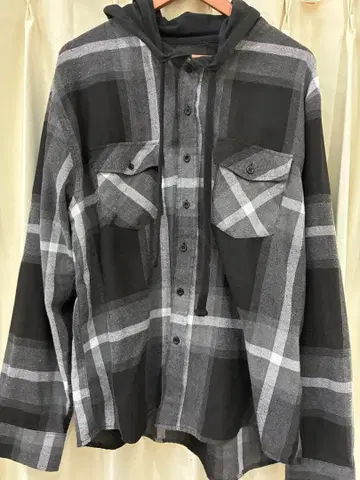 후드 부착 블랙 그레이 체크 무늬 플란넬 셔츠 L 사이즈