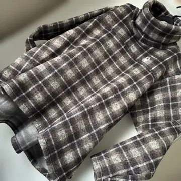 [ 새상품 ] 드럭 스토어즈 따뜻한 플리스 튜닉