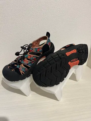 KEEN 24cm 아웃도어 샌들 컬러풀