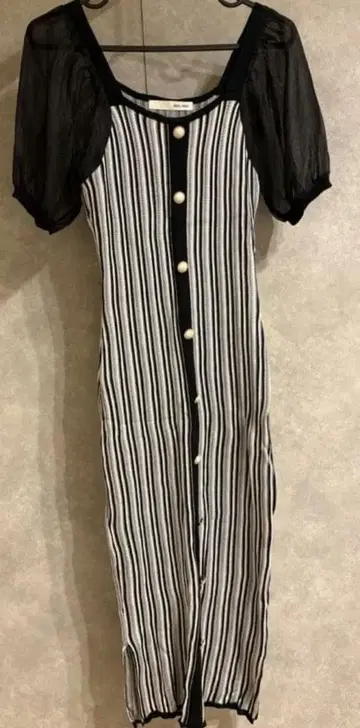 스트라이프 반팔 롱 원피스