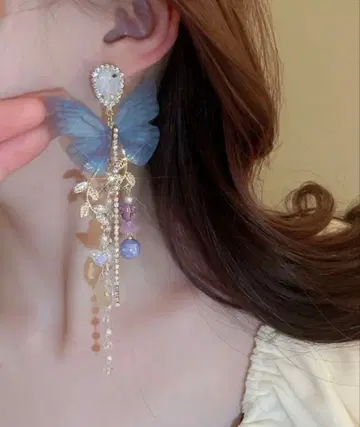 [ 완판 ] 버터플라이 비쥬 롱 귀걸이 나비