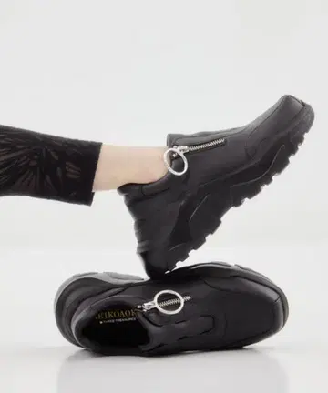 AKIKOAOKI 스니커즈 Gaia