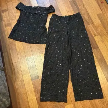 ZARA 스팽글 비즈 장식 블랙 셋업