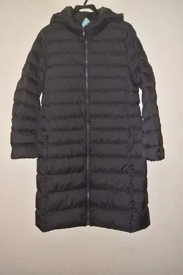 유니클로 울트라 라이트 다운 롱 코트 XL