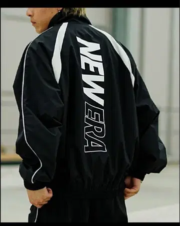 뉴에라 트랙 자켓