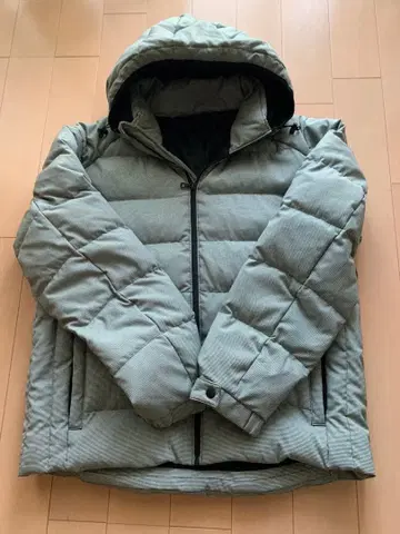 새상품급 유니클로 남성용 다운 XL 화이트 블랙 하운드투스 패턴