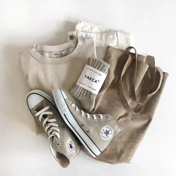 YAECA 베이지 T셔츠 M 사이즈