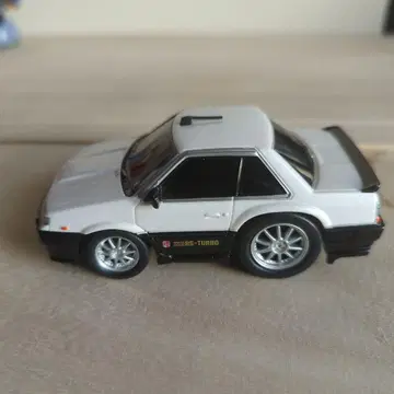 스카이라인 RS-TURBO 미니카 화이트/블랙