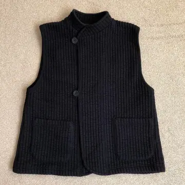 그린 베스트 블랙