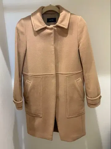 투모로우랜드 맥피 코트