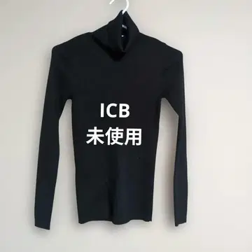[ 미사용 새상품 ] ICB 하이넥 스웨터