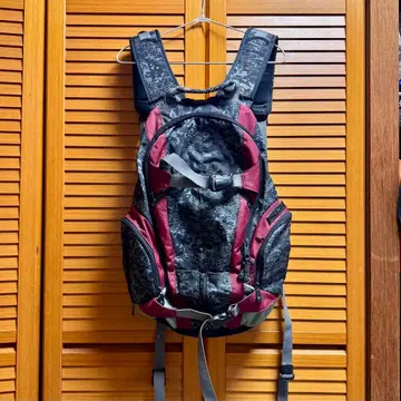 Burton 버튼 카모 패턴풍 백팩 팩