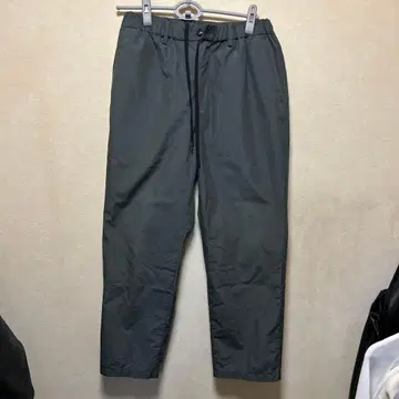 뷰티 앤 유스 다크 그레이 이지 팬츠