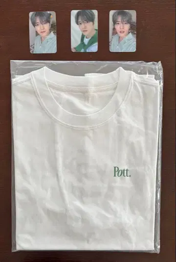 재중 Pott 티셔츠 & 트레이딩 카드