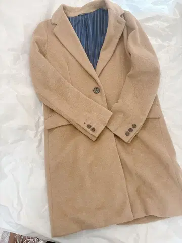 GU 베이지 스트라이프 롱 코트 S 사이즈