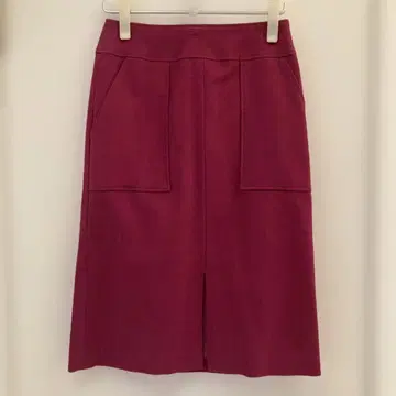 ELLE 마젠타 색상 타이트 스커트