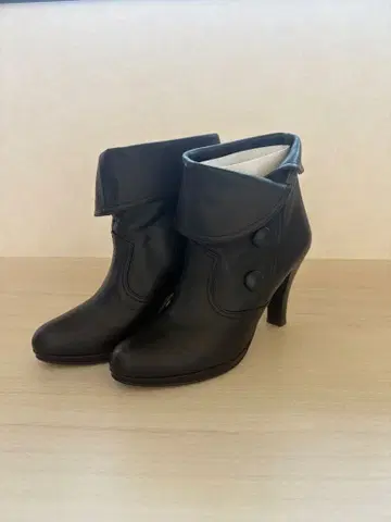 가죽 블랙 접이식 부티 24cm