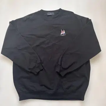 블랙 맨투맨 자수 디자인