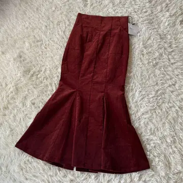 미사용 Herlipto Calla Lily Skirt M