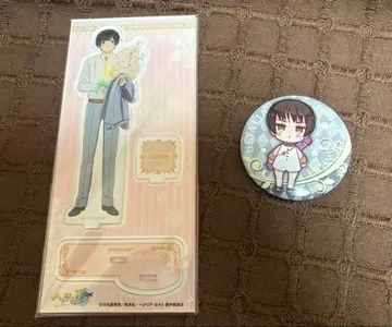 아크릴 스탠드와 캔뱃지