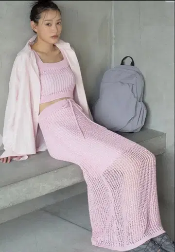 emmi 메쉬 니트 베어 상의 메쉬 니트 머메이드 스커트