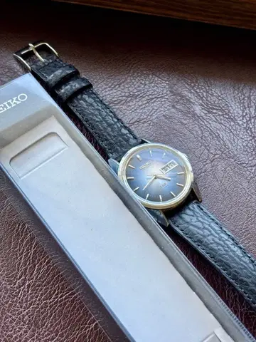 빈티지 킹 세이코 1972년제 희귀 컬러 그라데이션 다이얼