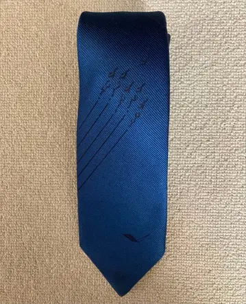 1983 제7회 국제 항공 우주 쇼 넥타이