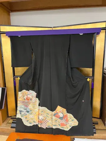 검정 토메소데 파도와 꽃무늬 손그림 순수 실크 ( 실크 100% )